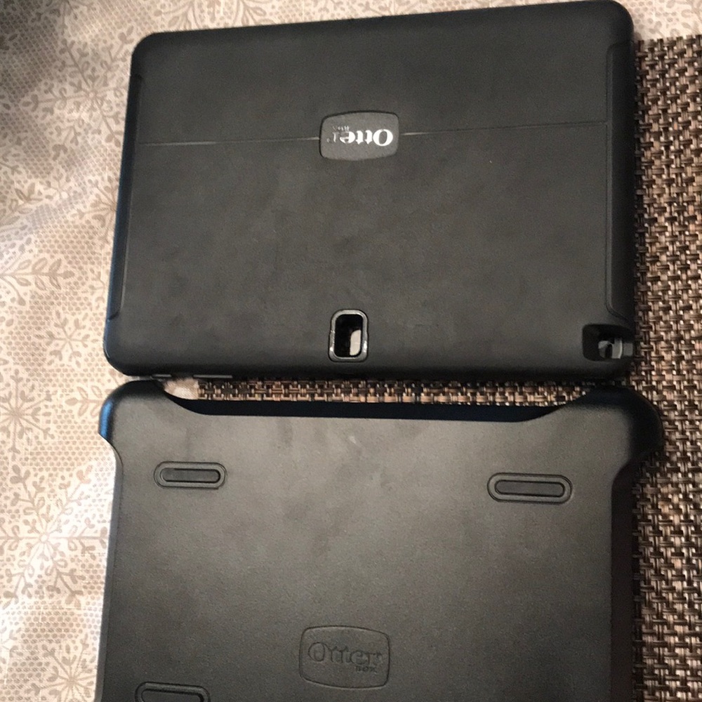 Otter Box tablet case - Picture 4 of 4